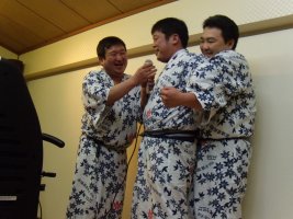 井上さんと辻さんと大坂さん、えっ?